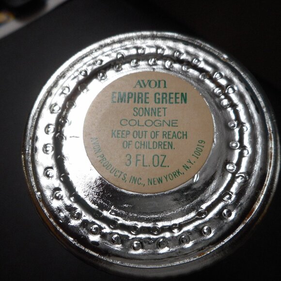 AVON ... BUD VASE ... green glass with silver bottom - Picture 3 of 5